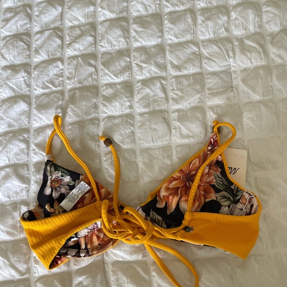 Maaji floral ribbed reversible bikini top - Picture 8 of 8